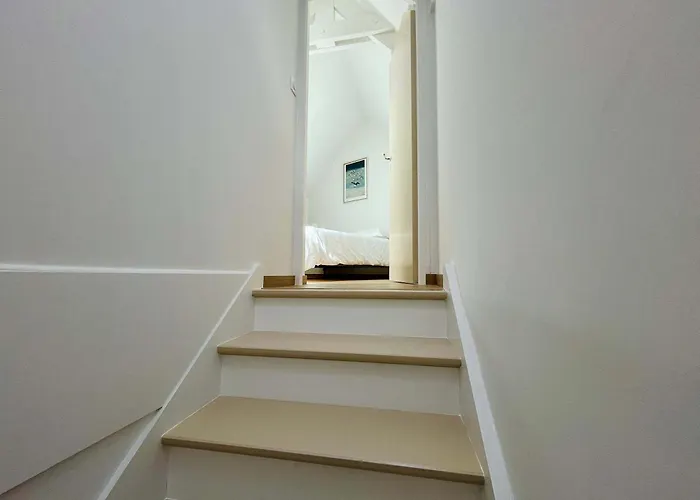 La Maison De L'orangerie - Charm & Comfort In The Very Heart Of Carentan