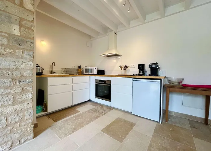 La Maison De L'orangerie - Charm & Comfort In The Very Heart Of * Carentan