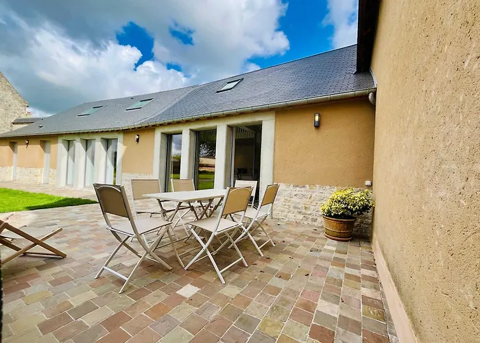 La Maison De L'orangerie - Charm & Comfort In The Very Heart Of * Carentan