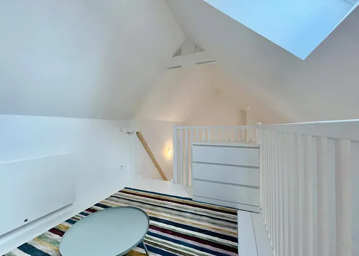 La Maison De L'orangerie - Charm & Comfort In The Very Heart Of 펜션