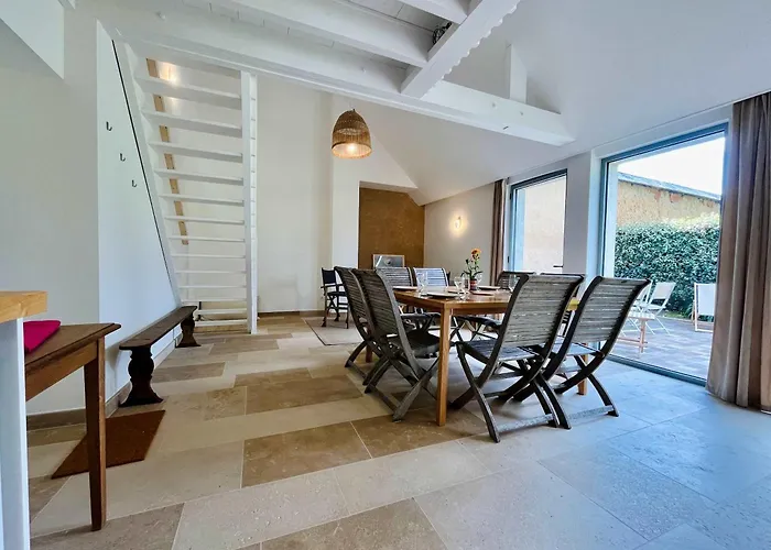 펜션 La Maison De L'orangerie - Charm & Comfort In The Very Heart Of *