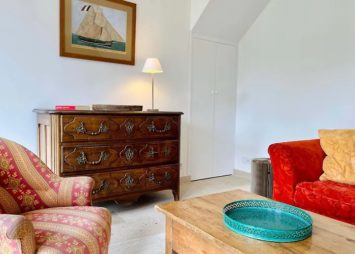 La Maison De L'orangerie - Charm & Comfort In The Very Heart Of 캐런탱